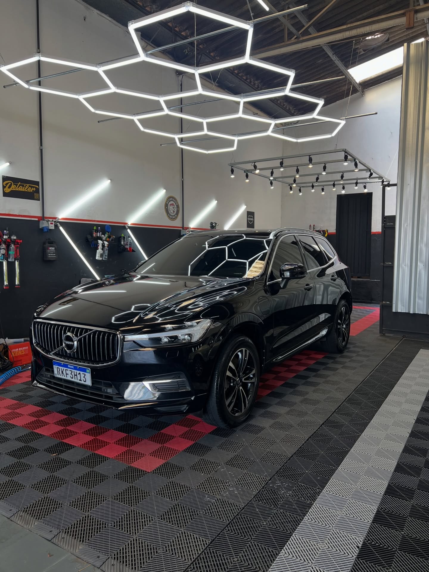 Volvo – Escandinavo Detail